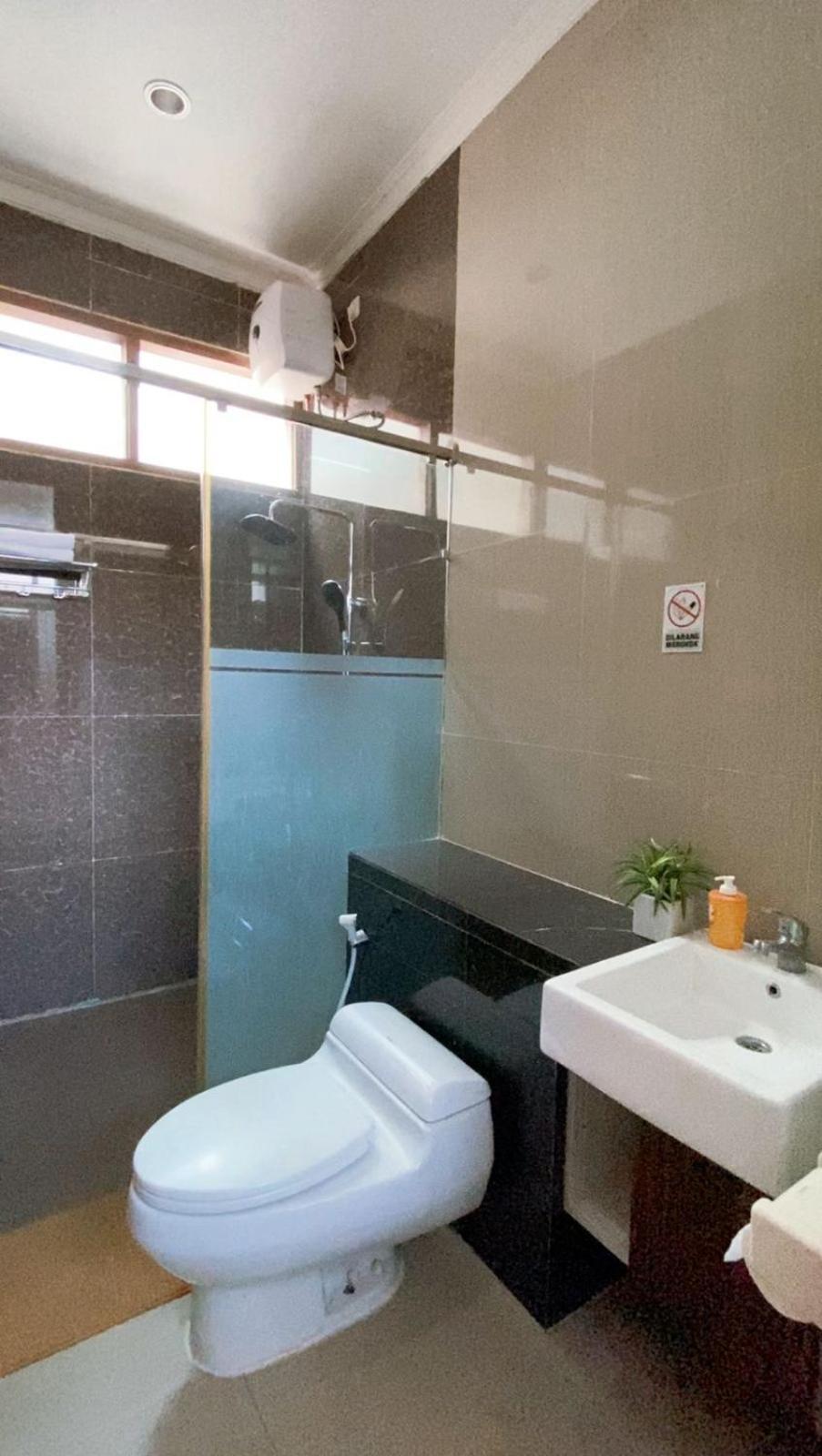 Kirana Residence By Sampai Coliving Yogyakarta Exterior foto